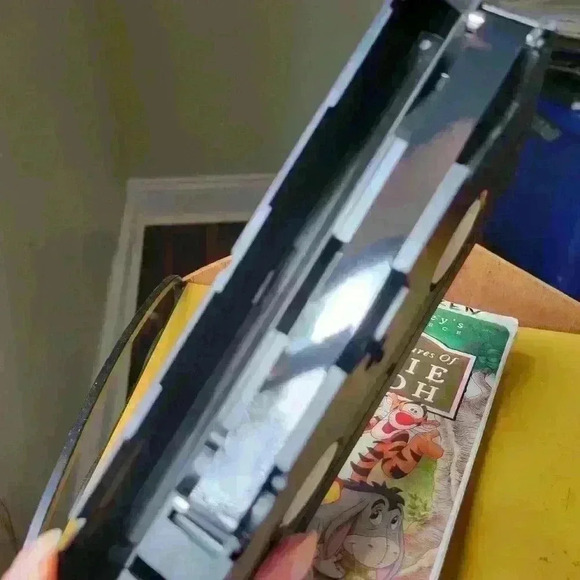 WINNIE THE POOH - THE MANY ADVENTURES OF VHS DISNEY - Picture 8 of 8